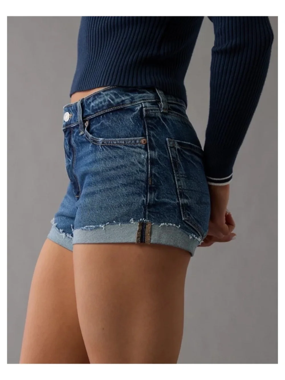 AMERICAN EAGLE OUTFITTERS Perfect Stretch Shortie Darker Wash Stretch 00 24W NWT
